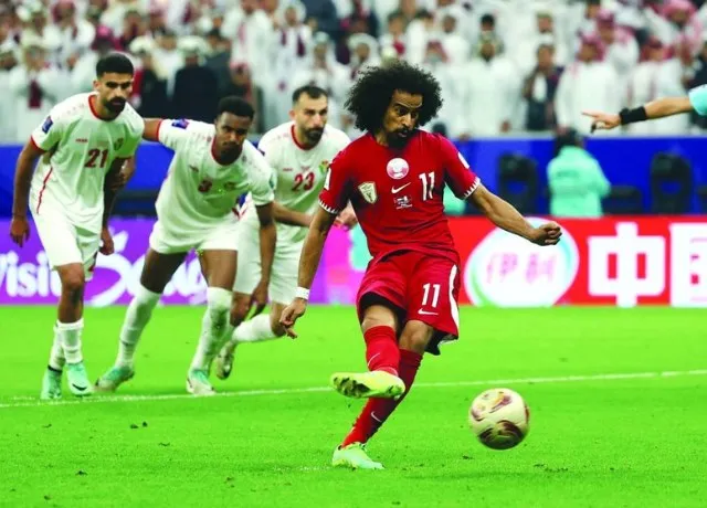 Akram Afif dẫn đầu với số phiếu bầu